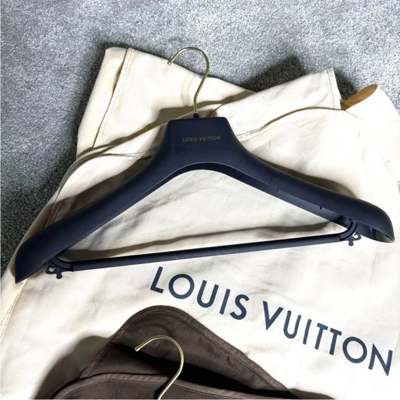 Auth. Louis Vuitton Suit Garment Cover Storage Bag with Hanger ２PCS Set - Picture 6 of 7